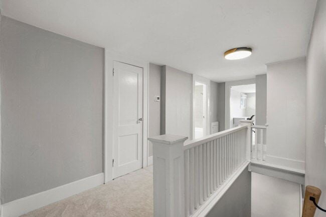 Photo - 4525 5th Ave NE Unidad 1A