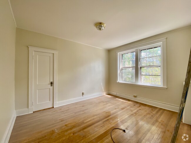 Building Photo - 20 Alton Pl Rental