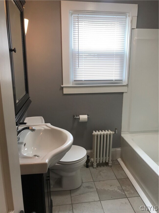 Photo - 44 Westmoreland St