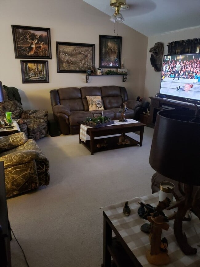 Photo - 3 Bedroom - 2.5 Bath Home in the HEART of ...