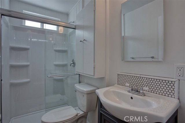 Photo - 415 Edgewater Pl