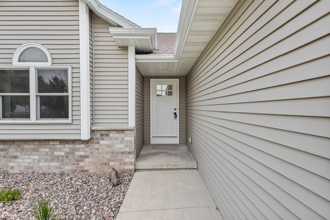 Photo - N2460 Benjamin Dr