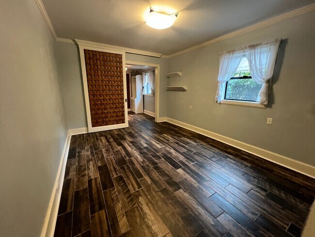 Photo - Charming North Capitol Hill Vintage Condo – Modern Comforts & Ideal Location