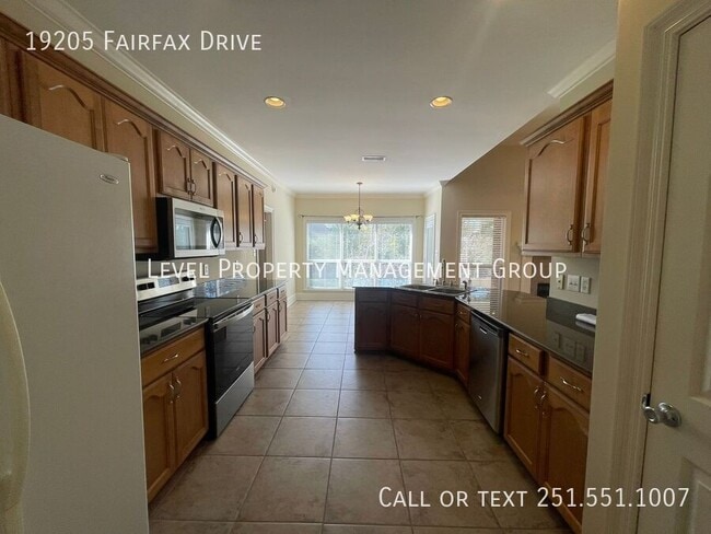 Photo - 19205 Fairfax Dr