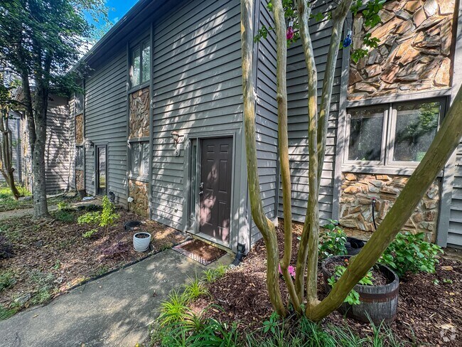 Building Photo - 350 Mountain Creek Church Rd Rental