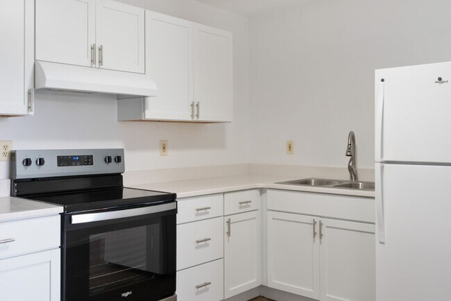 Photo - Wild Grove Apartments - 702 NICC