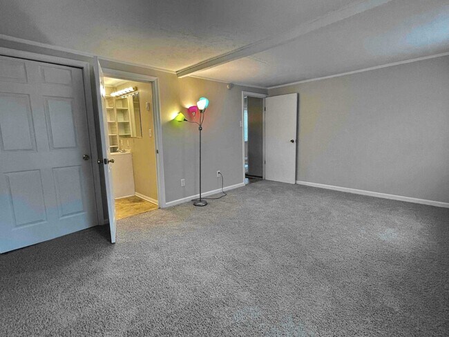 Photo - 360 Colonial Rd Unidad Apt B