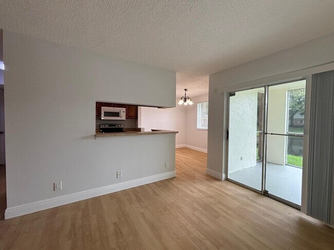 Photo - 9955 Westview Dr Unit 217