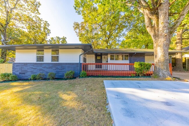 Building Photo - Welcome home!