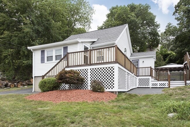 Building Photo - 75 Saugus Ave Rental