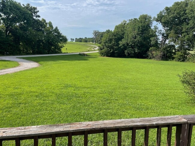 Photo - 2 Bed 1 Bath Mobile Home on large lot