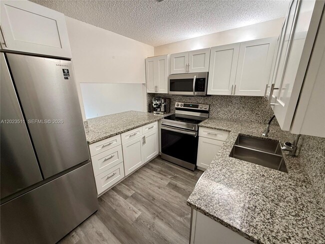 Building Photo - 4300 Landar Dr