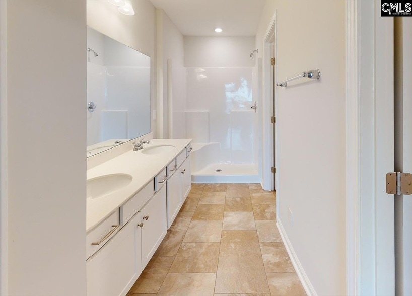 Photo - 1102 Semoran Wy