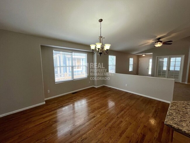 Photo - 5236 Sagebrush St