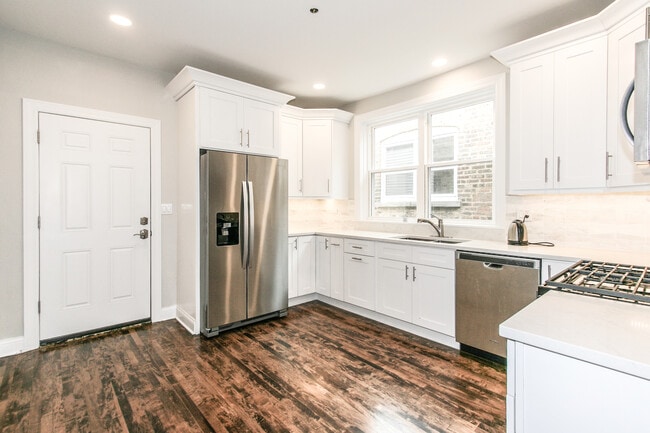 Photo - 5317 W Montrose Ave