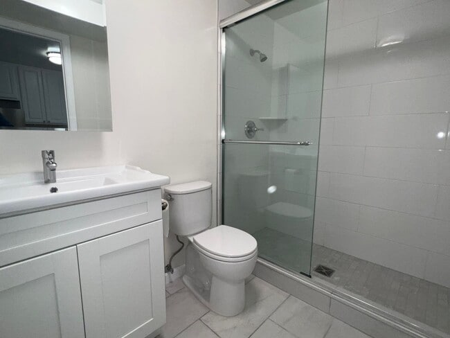 Photo - 131-133 Rolph Street Unit 131