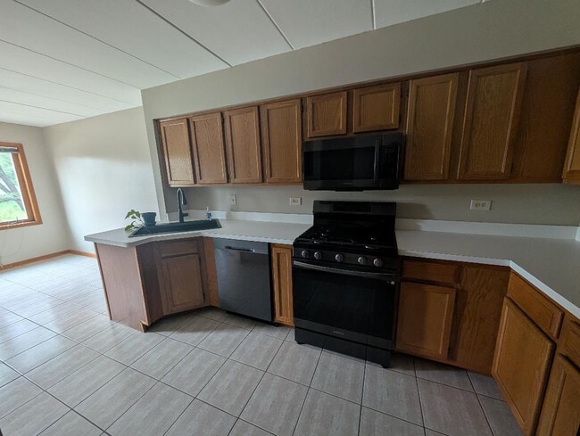 Photo - 8809 S 79th Ave