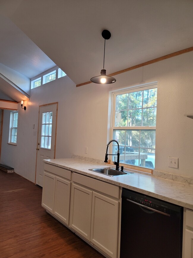 Sky lights in kitchen den area - 23806 Brushy Woods St
