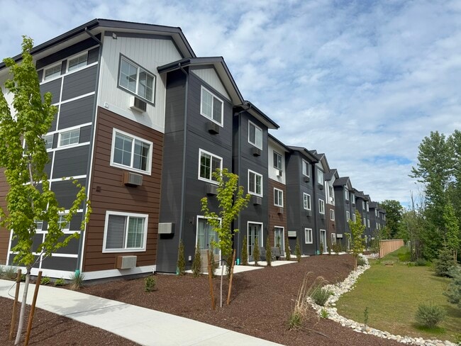 Vista trasera del apartamento - Homestead Village Apartments