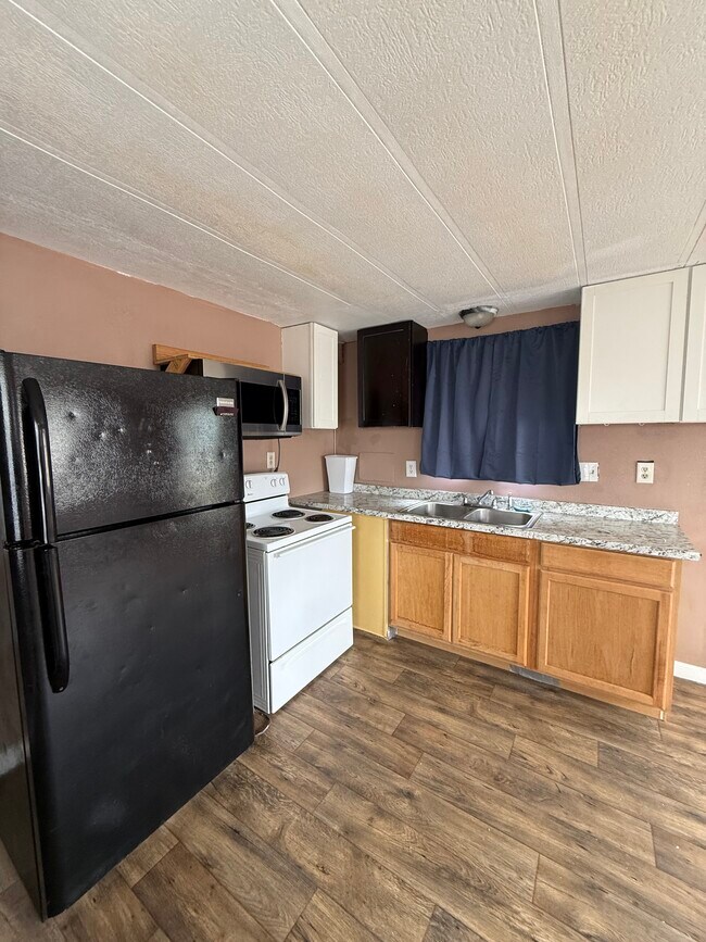 Photo - 920 Boardwalk Ln