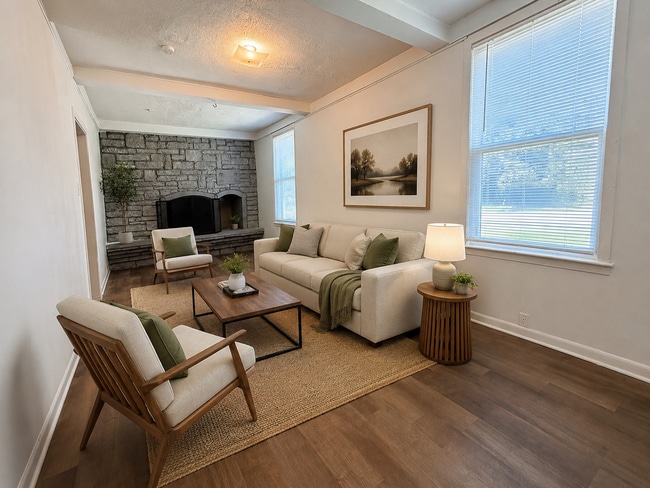 Photo - 8850 Woodland Dr