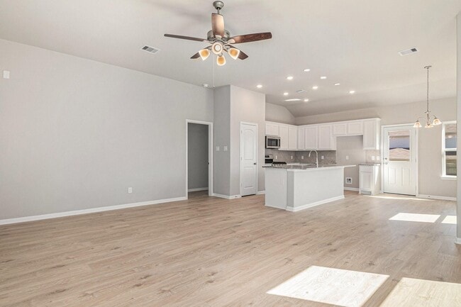 11412 Natalia Ln