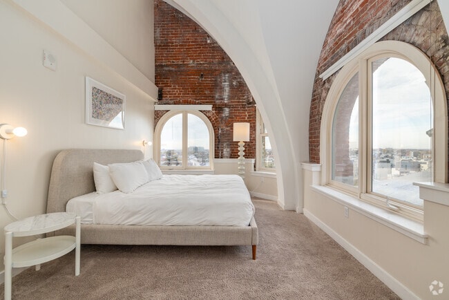 2BR, 2BA - 1,463SF - Primary Bedroom - The Divine Lorraine