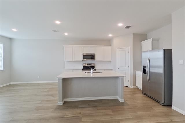 Photo - 260 Jenkinson Dr