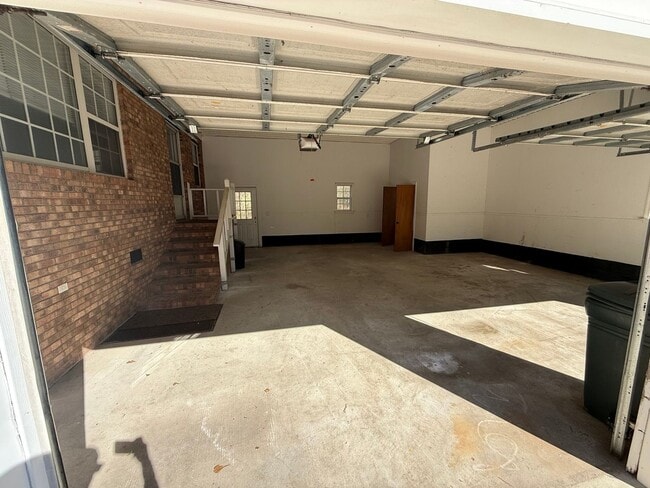 Photo - 1013 W Best Rd