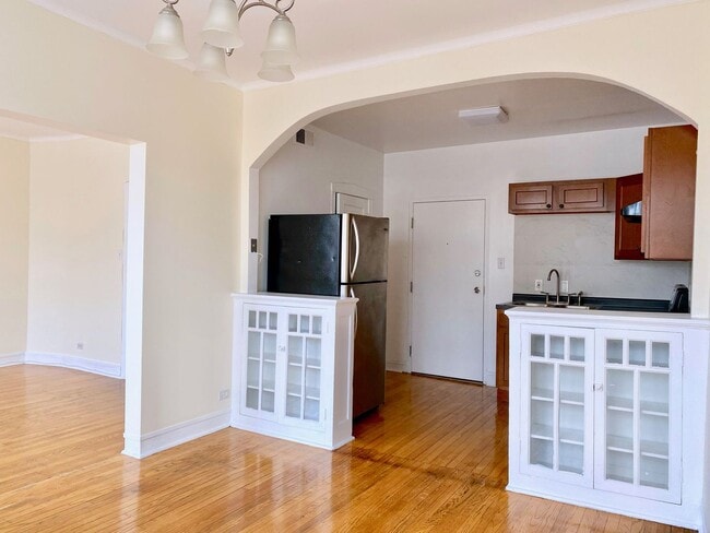 Photo - 802 N Bishop St Unit 3B