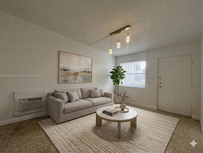 Photo - 142 SW 18th Ave Unit 20