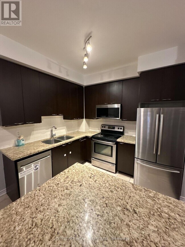 Photo - 383 Prince of Wales Dr