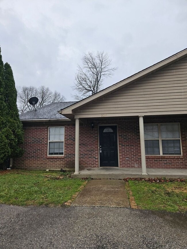 Building Photo - 104 Bitter Sweet Rd Unit Bittersweet Rd.-104