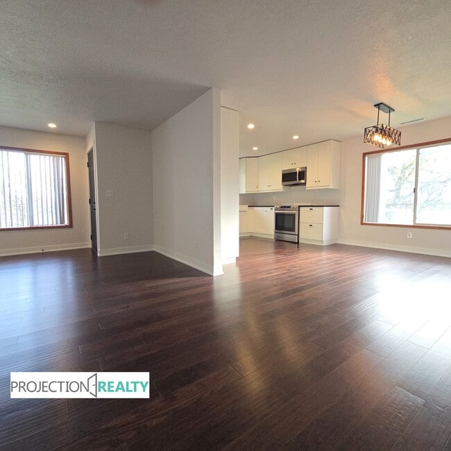 Photo - 32535 Coal Creek Rd