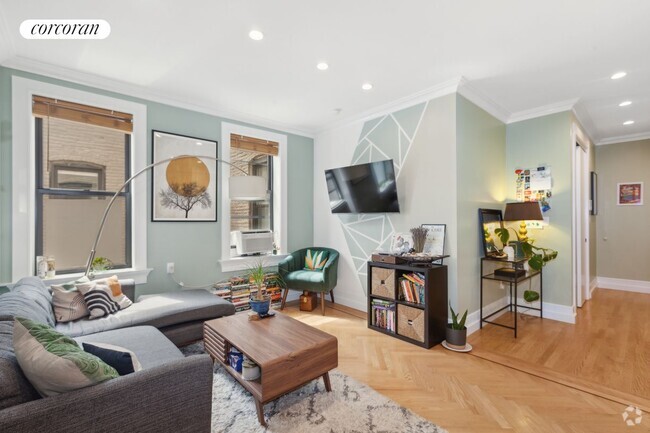 Building Photo - 24-39-39 38th St Rental