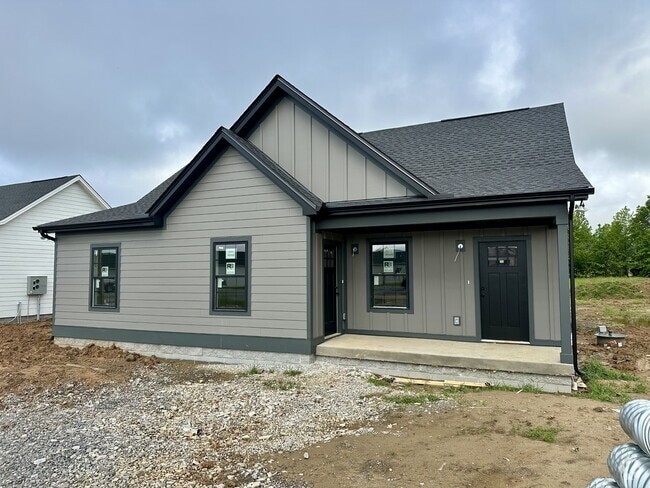 Building Photo - 343 Woods Rd Rental