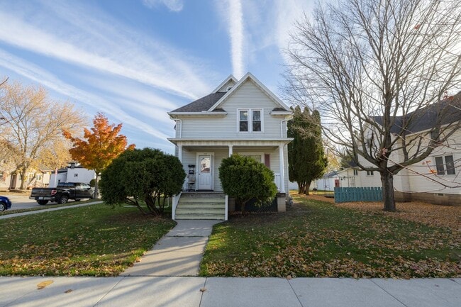 Photo - 355 Doty St Unit 355 1/2