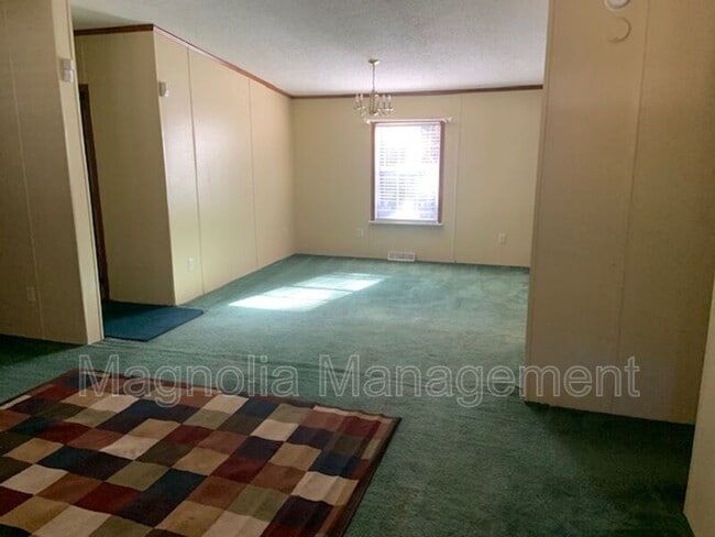 Photo - 65 Morning Glory Ln