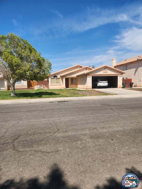 Building Photo - 655 Silverwood St