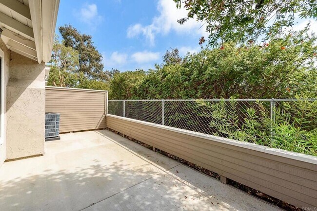 Photo - 331 Windjammer Cir Townhome