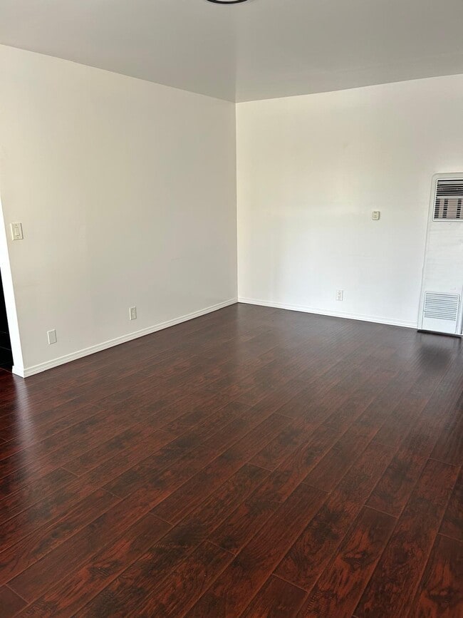 1900 Grace Ave Unidad 5