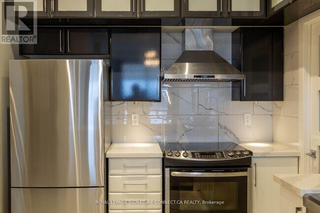 Photo - 1720 Eglinton Ave E Unit 106