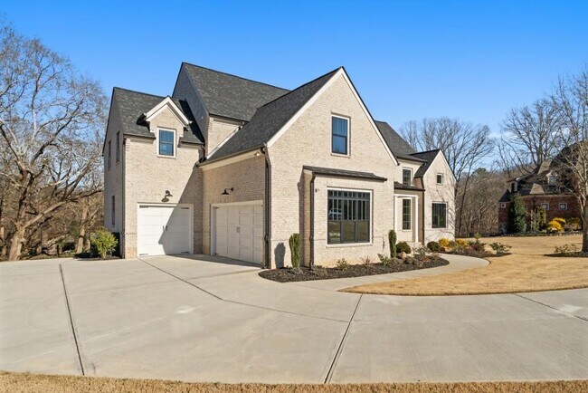 Photo - 568 Versailles Dr