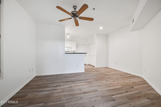 Photo - 1701 E Colter St Unit 312