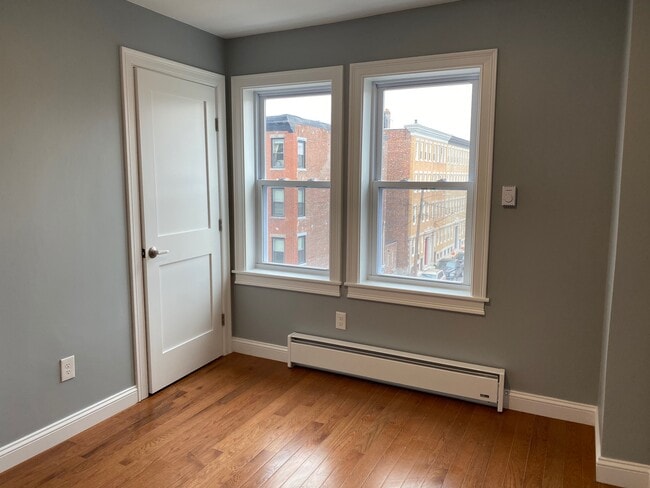 Photo - 29 Chelsea St Unit 3