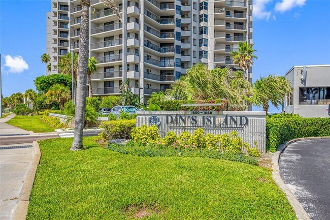 Building Photo - 1660 Gulf Blvd Unit 1001 Rental