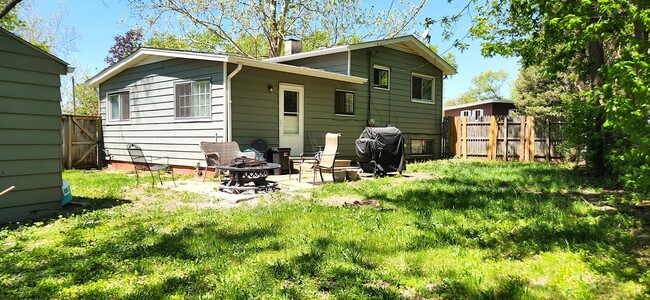 Photo - 4003 Latham St