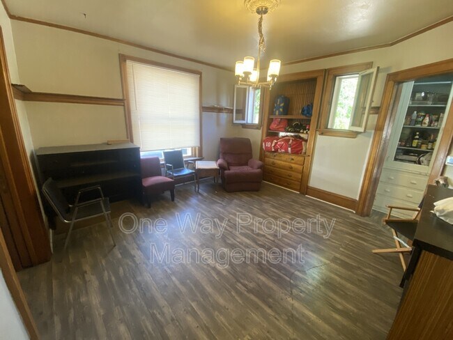 Photo - 1722 8th Ave