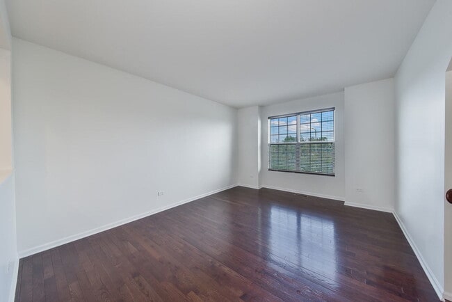 Photo - 2511 Dunraven Ave