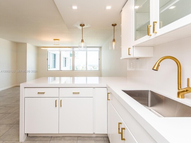 Photo - 1000 West Ave Unit 1432